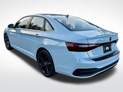 New 2026 Volkswagen Jetta SE image 4