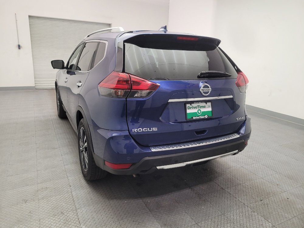 Used 2020 Nissan Rogue SV w/ Sun & Sound Touring Package FWD image 6