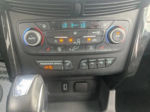 Used 2018 Ford Escape Titanium w/ Ford Safe & Smart Package AWD/4WD image 14