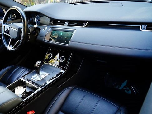 Used 2021 Land Rover Range Rover Evoque R-Dynamic S image 11