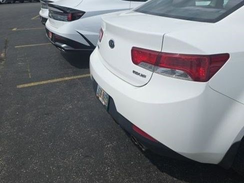 Used 2013 Kia Forte Koup EX image 4