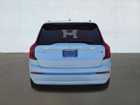 New 2026 Volvo XC90 B6 Ultra image 5