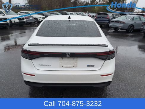 Used 2023 Honda Accord Sport image 7
