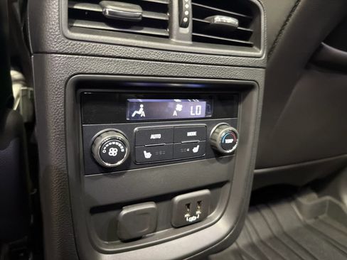 Used 2020 Buick Envision Essence AWD/4WD image 20