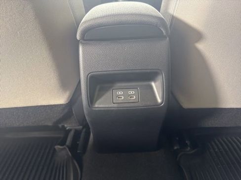 Used 2025 Toyota Corolla LE FWD image 13