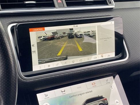 Used 2018 Land Rover Range Rover Velar S image 15