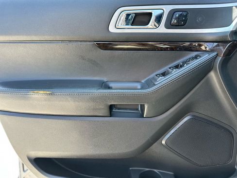 Used 2011 Ford Explorer Limited FWD image 13