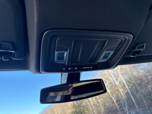 Used 2021 GMC Sierra 1500 SLT image 19