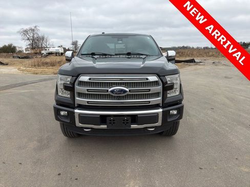 Used 2016 Ford F150 Platinum w/ Equipment Group 701A Luxury image 8