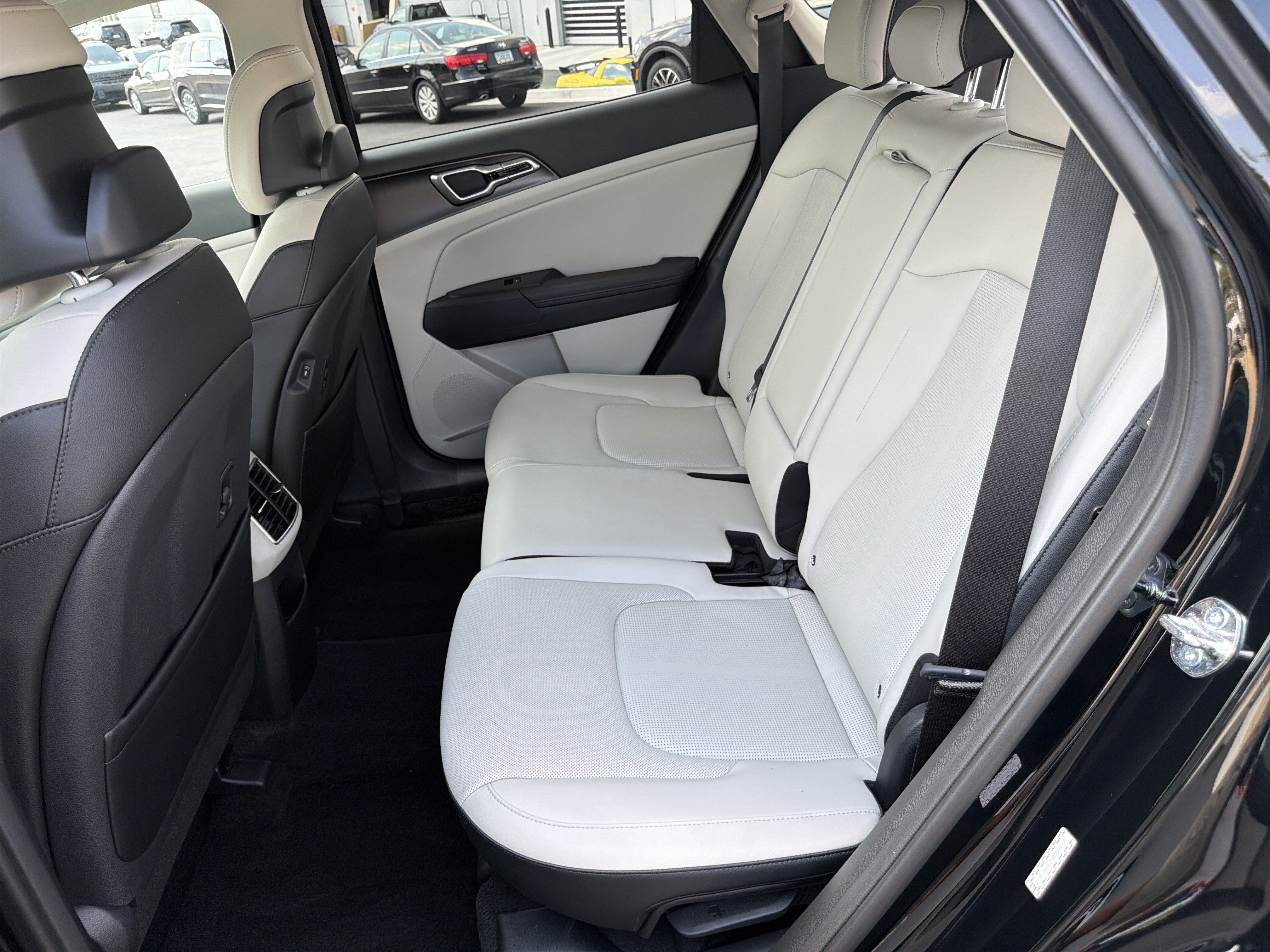 Certified 2026 Kia Sportage EX w/ EX Panorama Roof Package FWD image 20