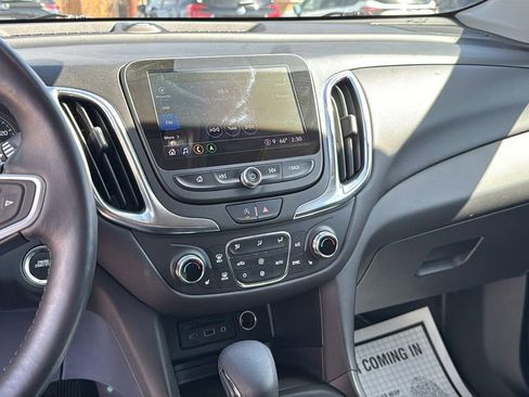 Used 2022 Chevrolet Equinox LT image 23