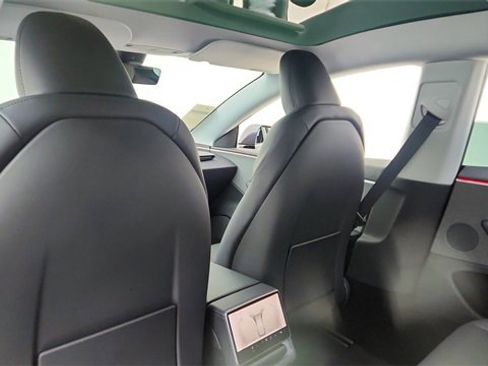 Used 2025 Tesla Model 3 Long Range image 29