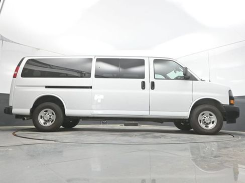 Used 2024 Chevrolet Express 3500 LS RWD image 43