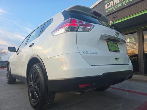 Used 2016 Nissan Rogue S image 9