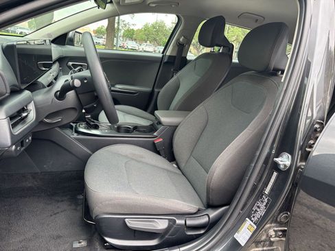Used 2025 Kia K4 FWD image 22