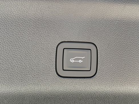 New 2026 Cadillac Escalade ESV Platinum Sport AWD/4WD image 5