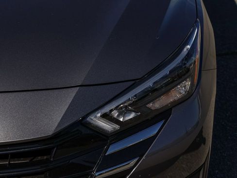 Used 2025 Nissan Versa S w/ Trunk Package image 10