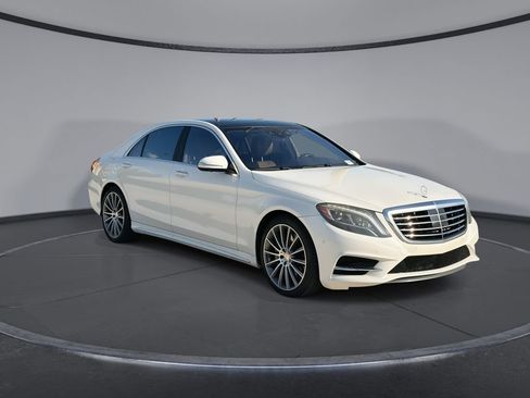 Used 2016 Mercedes-Benz S 550 Sedan image 12