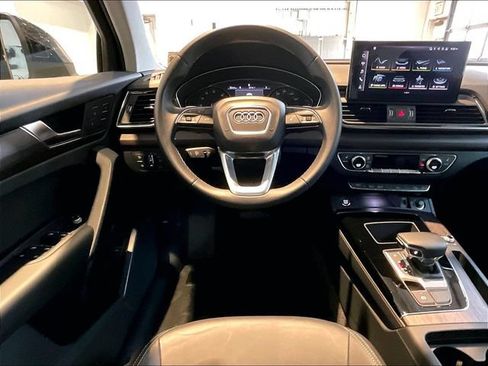 Used 2023 Audi Q5 2.0T Premium w/ Convenience Package AWD/4WD image 13