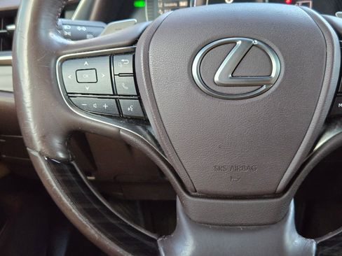 Used 2020 Lexus ES 300h w/ Premium Package FWD image 22