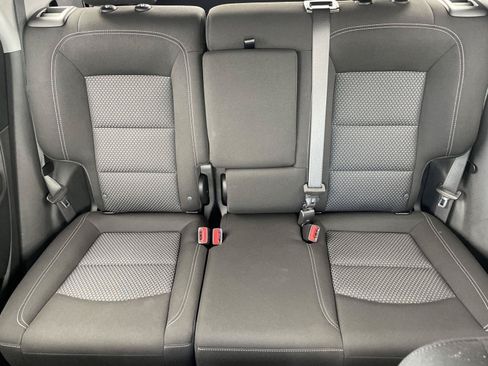 Used 2023 GMC Terrain SLE FWD image 25
