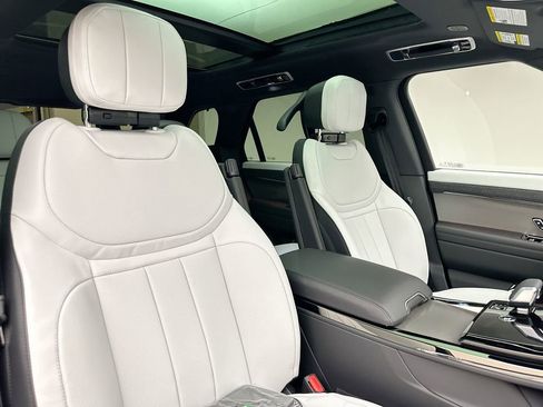 New 2026 Land Rover Range Rover Sport Dynamic SE image 14