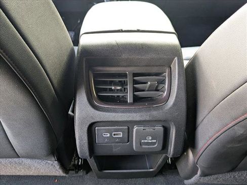 Used 2021 Chevrolet Blazer RS w/ Enhanced Convenience Package image 18