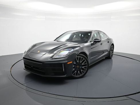 Used 2025 Porsche Panamera 4 image 23