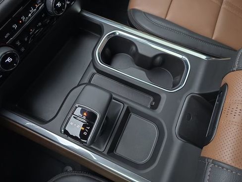 Used 2025 Chevrolet Silverado 1500 High Country w/ High Country Premium Package image 23