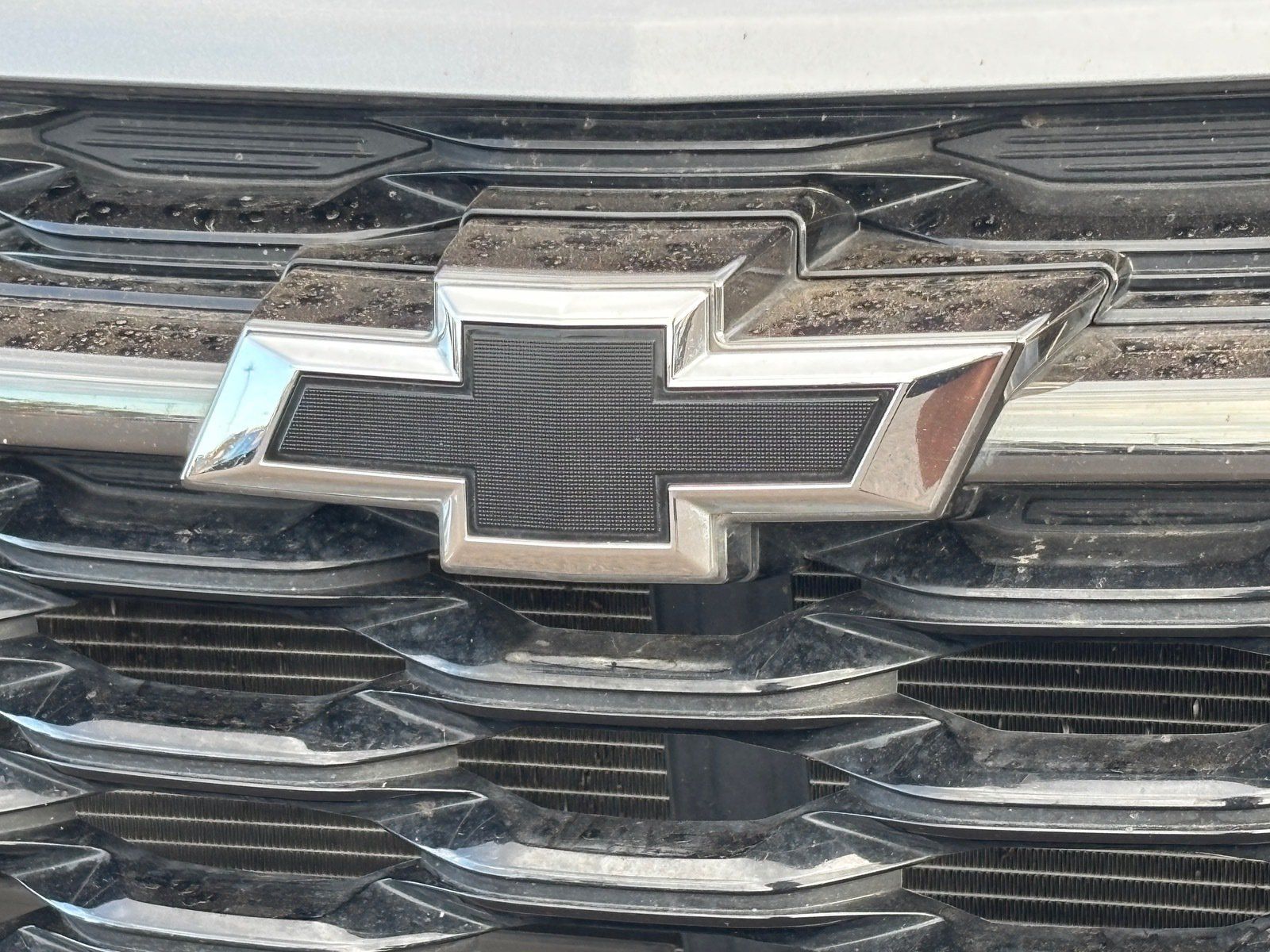 Used 2025 Chevrolet Trax RS w/ Sunroof Package FWD image 9