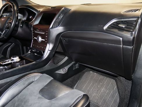 Used 2019 Ford Edge ST w/ Cold Weather Package image 59