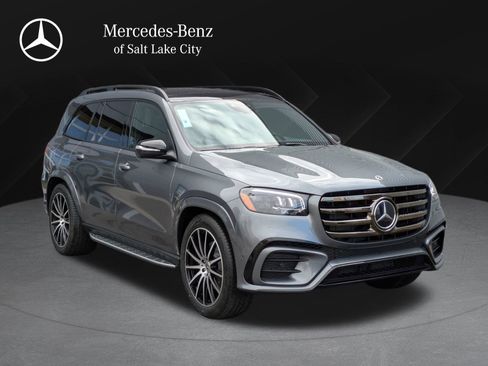 New 2026 Mercedes-Benz GLS 580 4MATIC image 1