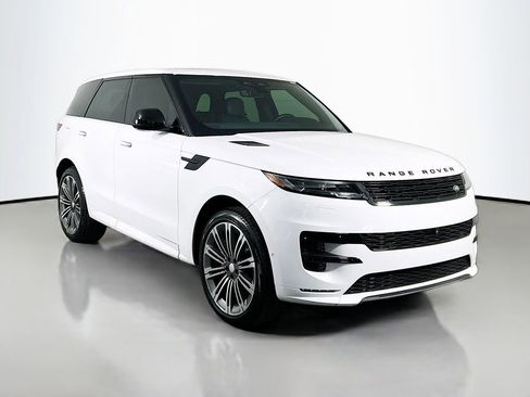 Used 2024 Land Rover Range Rover Sport Dynamic SE AWD/4WD image 3