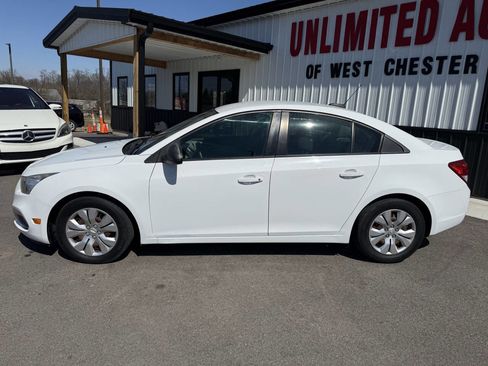Used 2015 Chevrolet Cruze LS image 12