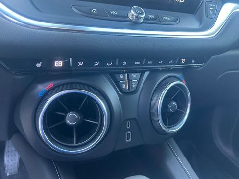 Used 2024 Chevrolet Blazer LT image 35