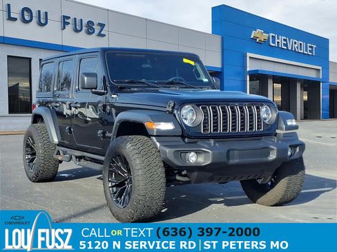 Used 2024 Jeep Wrangler Sport S image 1