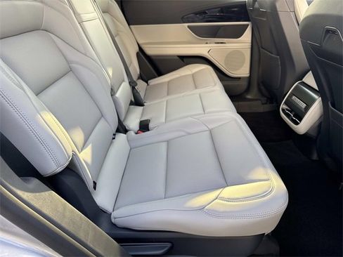 New 2026 Lincoln Nautilus Premier image 9