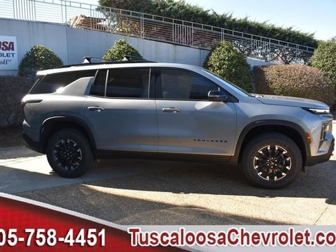 New 2026 Chevrolet Traverse Z71 w/ Driver Confidence Package image 13