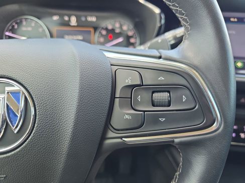 Used 2021 Buick Envision Essence w/ Sport Touring Package FWD image 18