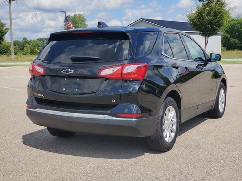 Used 2019 Chevrolet Equinox LT w/ Driver Convenience Package FWD image 4