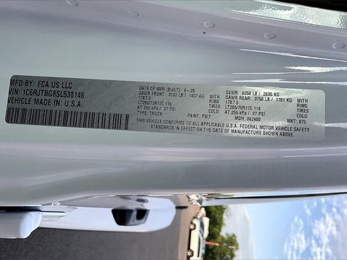 New 2025 Jeep Gladiator Rubicon w/ Convenience Group image 13