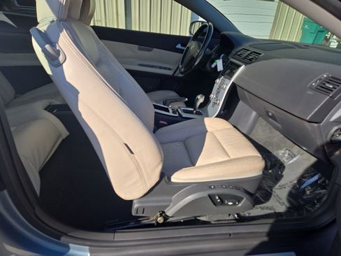 Used 2011 Volvo C70 T5 image 23