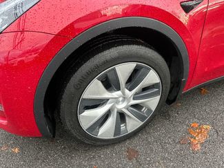 Used 2022 Tesla Model Y Long Range video 2