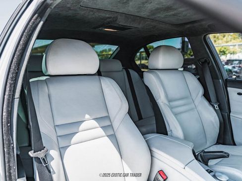 Used 2006 BMW M5 image 46