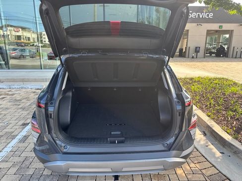 Used 2026 Hyundai Kona SEL Premium FWD image 8