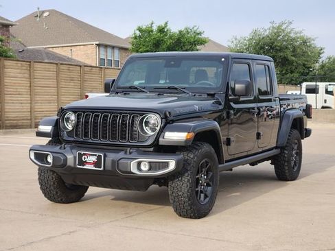 Used 2024 Jeep Gladiator Sport AWD/4WD image 12