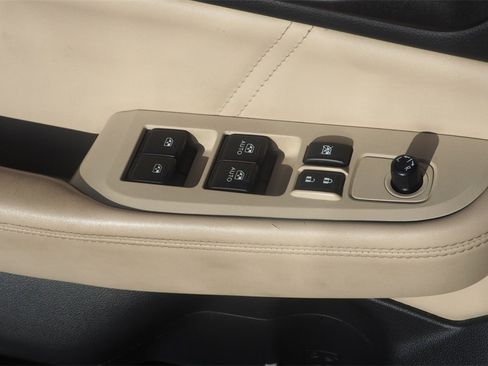 Used 2018 Subaru Outback 2.5i Limited image 14