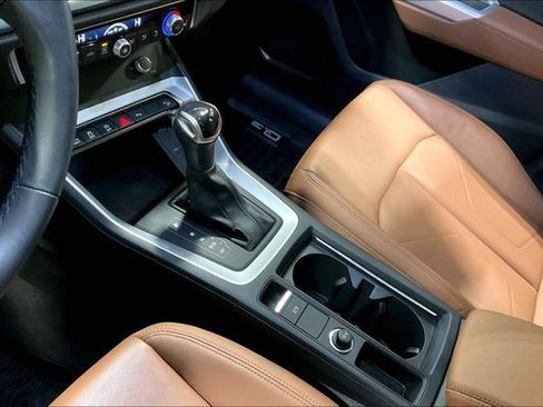 Certified 2023 Audi Q3 2.0T Premium w/ Convenience Package image 17