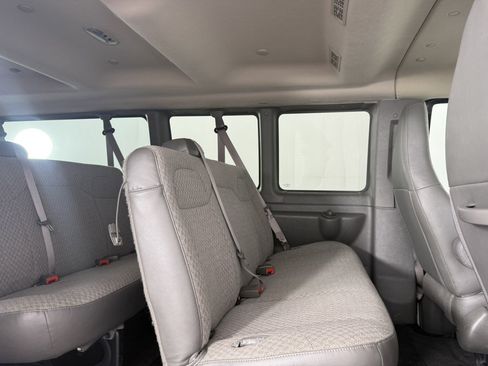 Used 2025 Chevrolet Express 3500 LT w/ LT Preferred Equipment Group RWD image 13