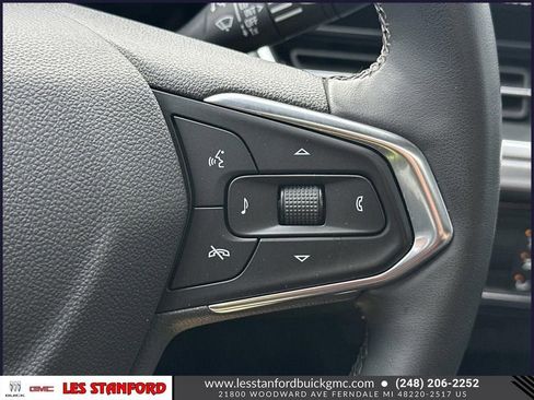 Used 2024 Chevrolet Trax ACTIV w/ Sunroof Package FWD image 24